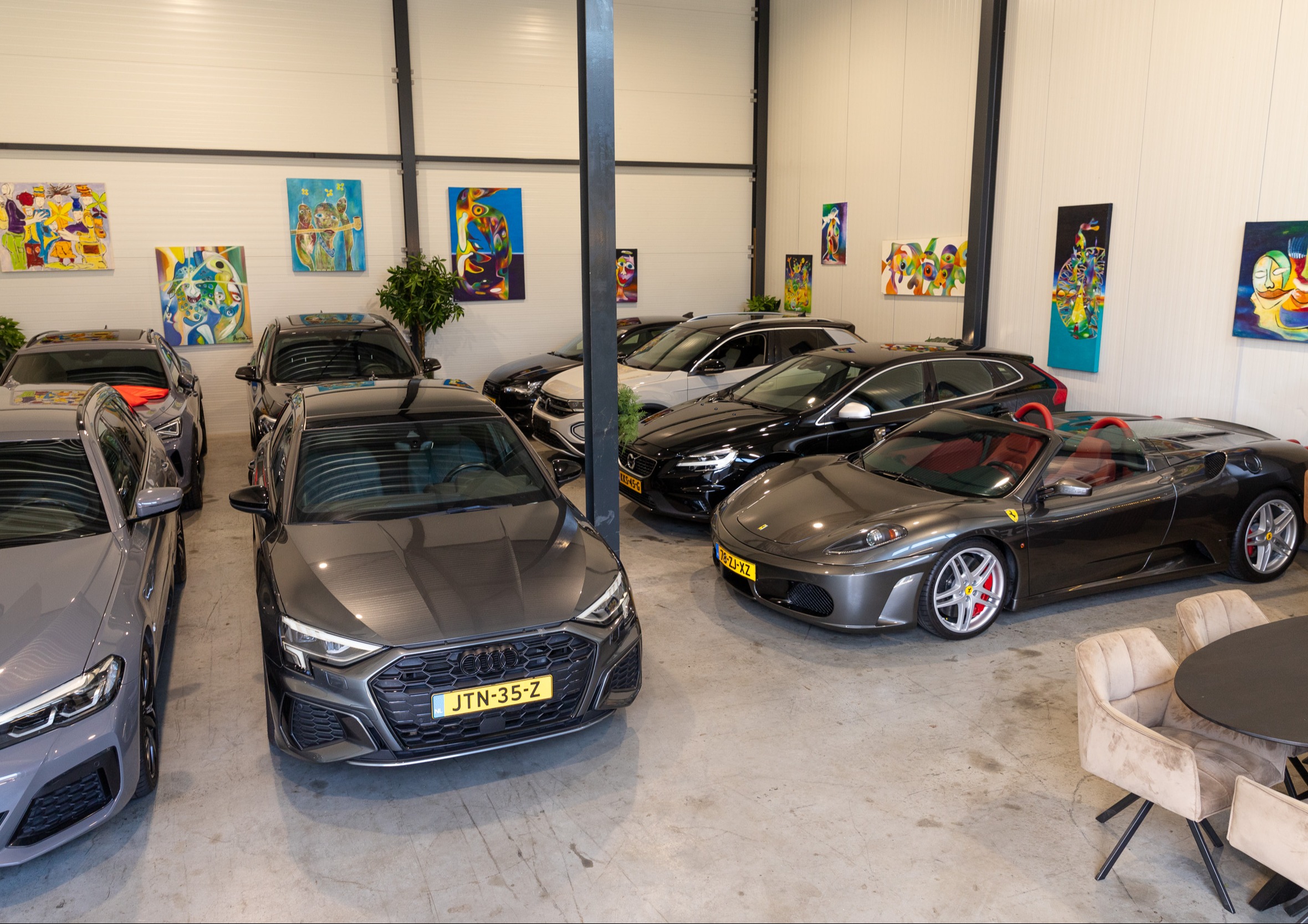 Gallery gallery_images_3_0_17842030751636653942.jpg UITGEBREID AANBOD | Peeters car company