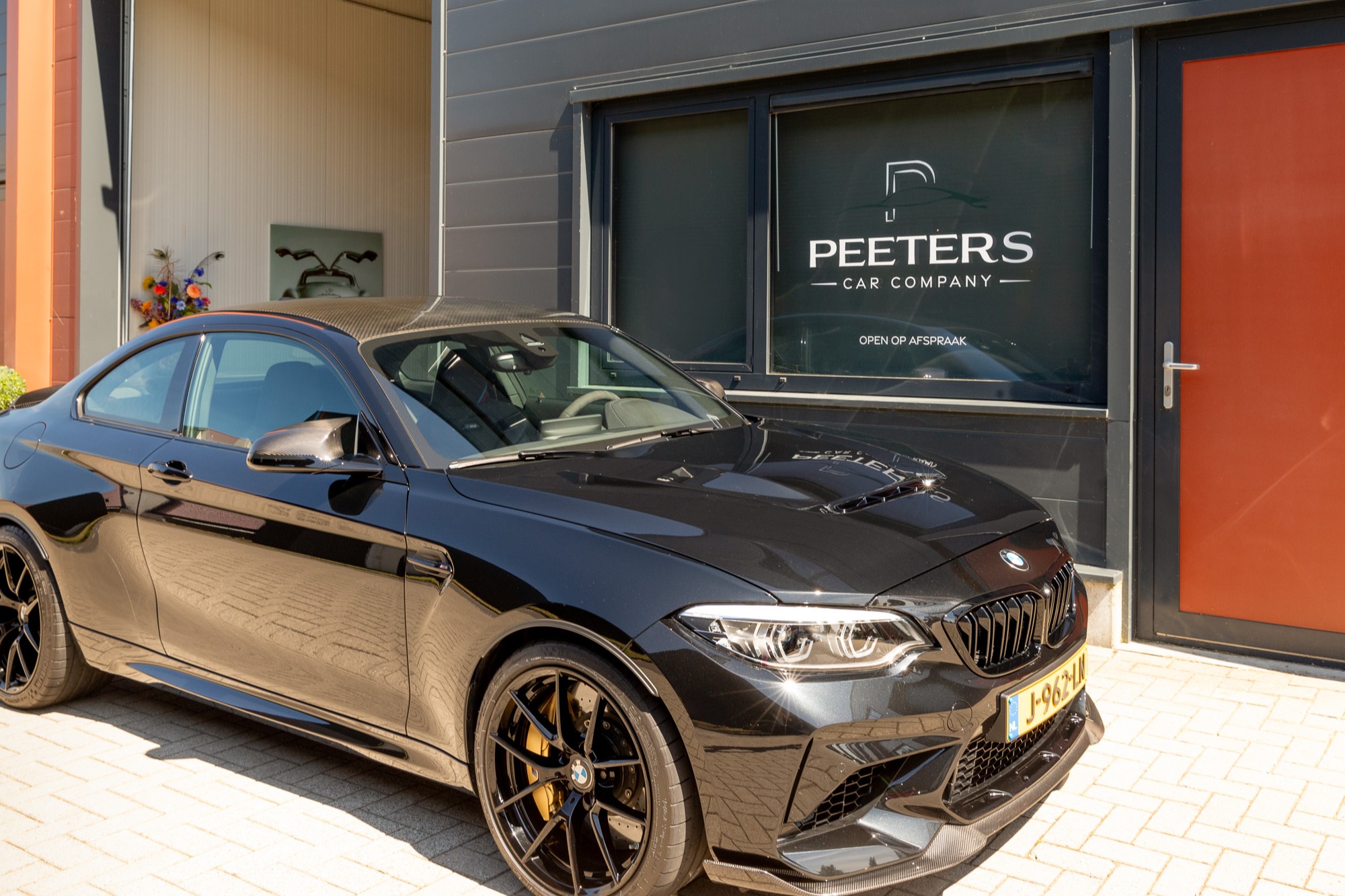 Common Image dinesten_images_1785404490.jpg CUSTOMIZING | Peeters car company